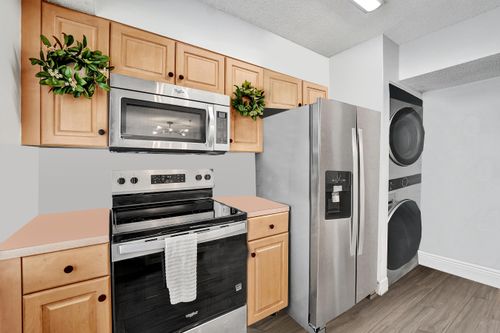 173 Riviera Cir, Weston, FL, 33326-3115 | Card Image