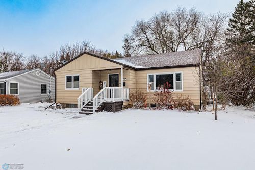 424 15th Street S, Moorhead, MN, 56560 | Card Image