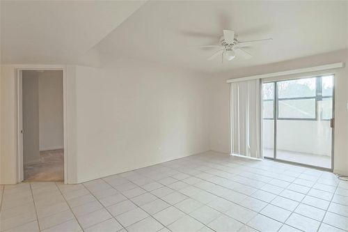 apt-27-3045 Walnut Bend Ln, Houston, TX, 77042-3364 | Card Image