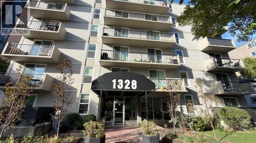 1328 13 Ave Sw, Calgary, AB, T3C0T3 | Card Image
