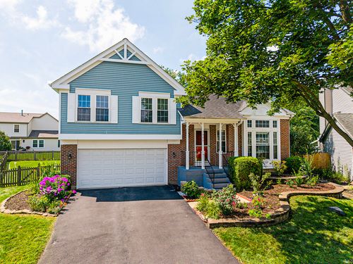 3500 Fairfax Ct W, Aurora, IL, 60504-6166 | Card Image