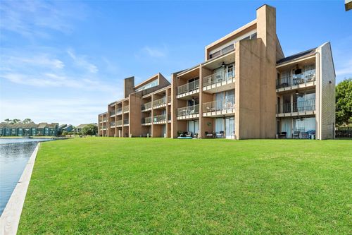 305a-12600 Melville Drive, Montgomery, TX, 77356 | Card Image