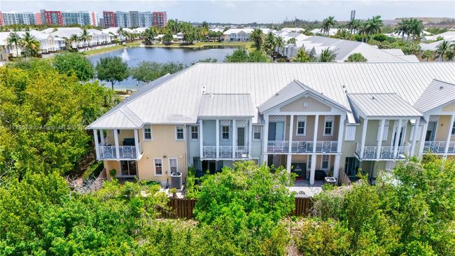 7514 Nw 108 Th Path, Townhouse with 3 bedrooms, 3 bathrooms and null parking in Doral FL | Image 12