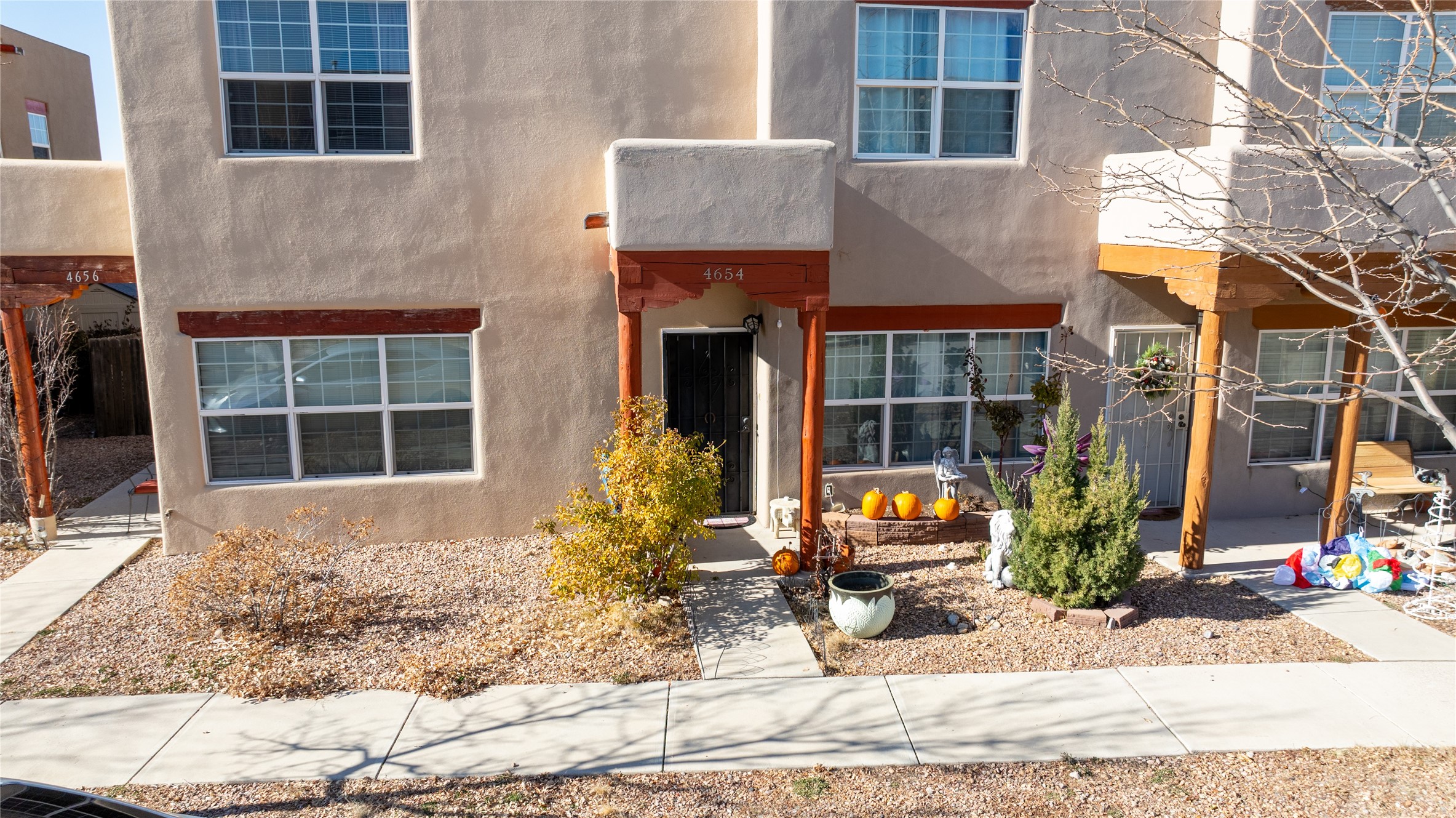 Camino Cuervo , Santa Fe, NM 87507