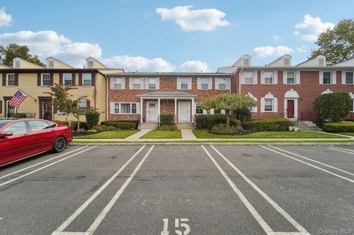 463 Hopi Ct, Suffern, NY, 10901-4126 | Card Image