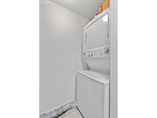 J53 - 159 Sw Florence Ave, Condo with 2 bedrooms, 1 bathrooms and 1 parking in Gresham OR | Image 10