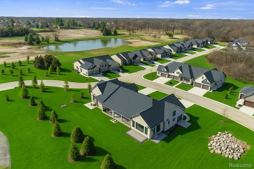 1-3077 Claret Ln, Rochester Hills, MI, 48309-3807 | Card Image