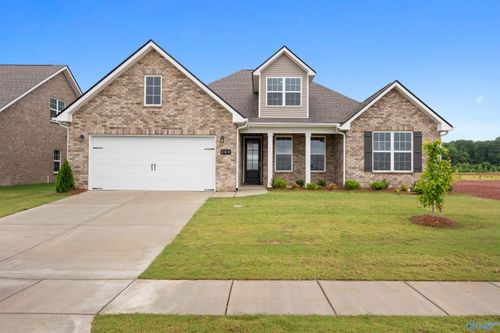 104 Goodwood Ln, Toney, AL, 35773-4002 | Card Image