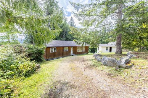 4561 Sinclair Bay Rd, Garden Bay, BC, V0N1S1 | Card Image