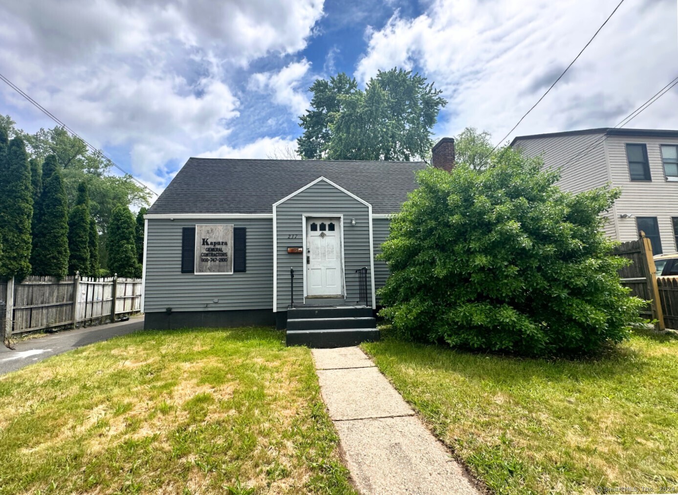 Linnmoore St, Hartford, CT 06106