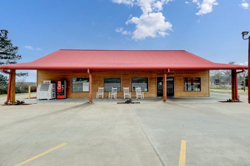17589 N State Highway 19, Montalba, TX, 75853-2384 | Card Image