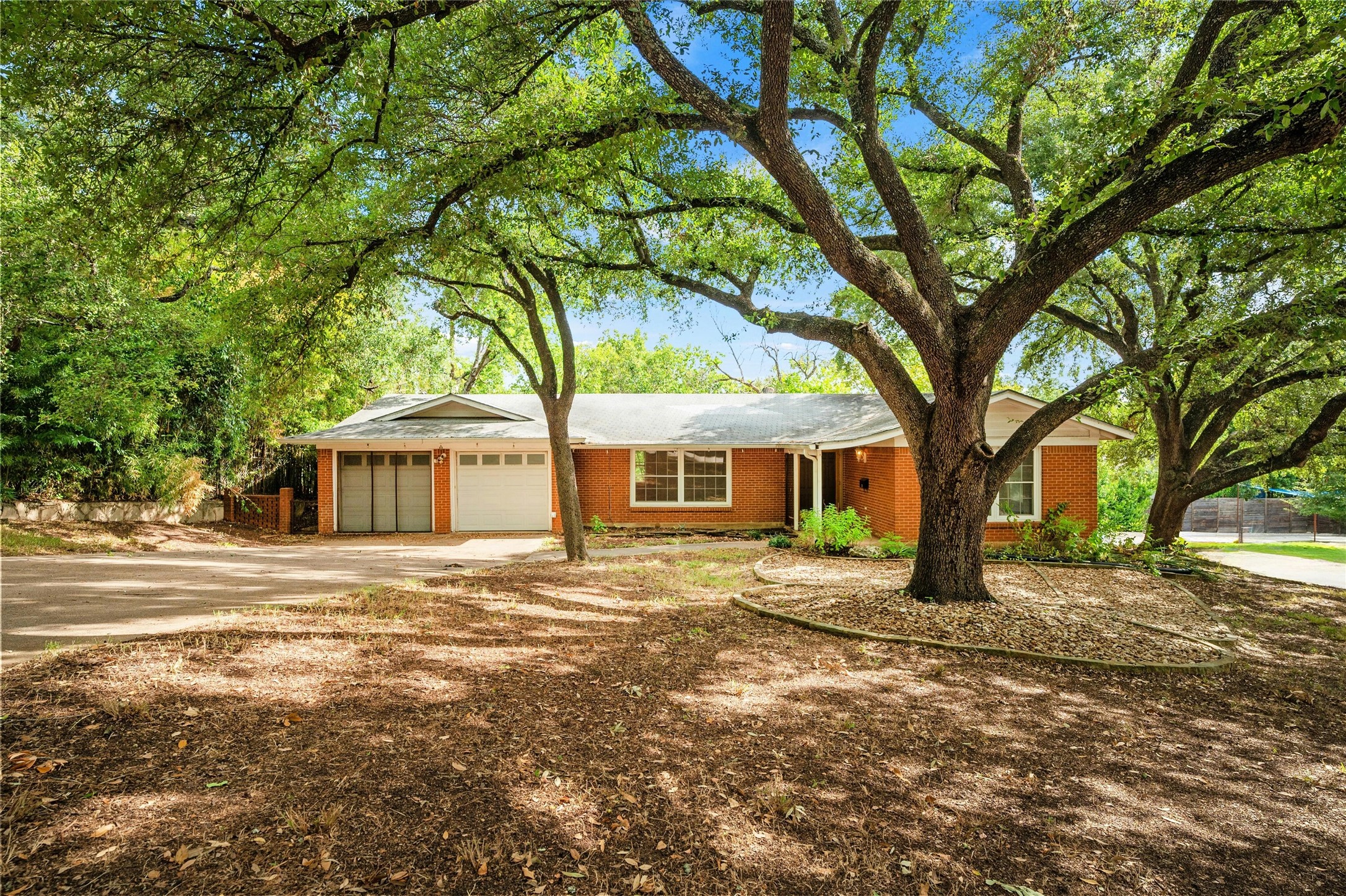 Lone Oak Dr, Austin, TX 78704