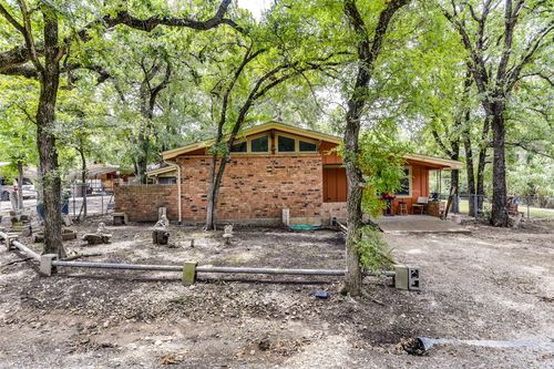 108 5th St, Whitney, TX, 76692-2014 | Card Image