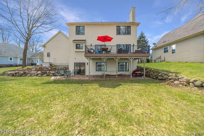 Lakeside elevation close up | Image 73