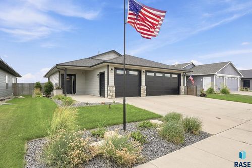 217 Devitt Dr Drive, Harrisburg, SD, 57032 | Card Image