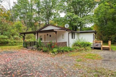 10277 Highway 41, House other with 2 bedrooms, 1 bathrooms and 6 parking in Kaladar ON | Image 1