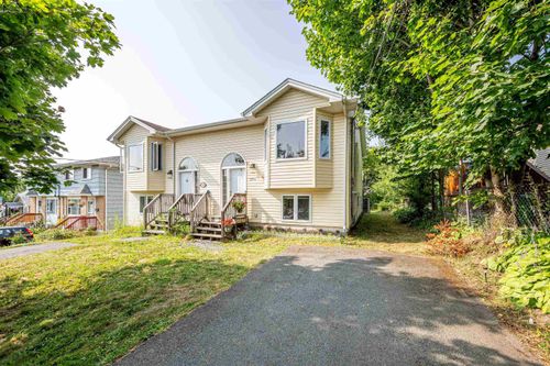 17A Hartlen Ave, Halifax, NS, B3R1R5 | Card Image