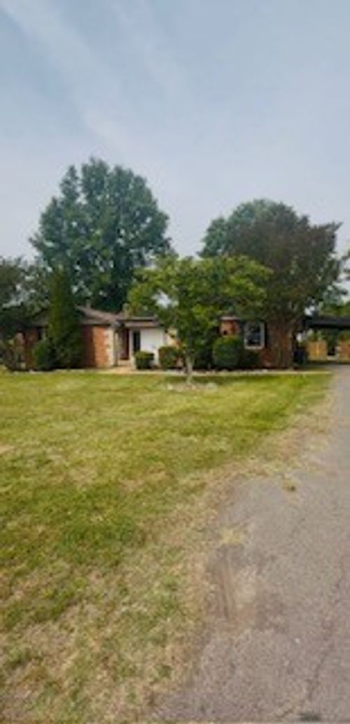 122 Campbell Ct, Madison, TN, 37115-2348 | Card Image