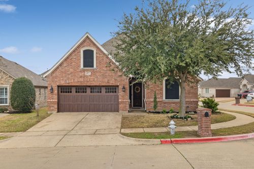 4825 Ridge Cir, Benbrook, TX, 76126-1668 | Card Image