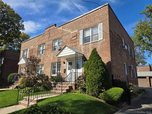 1a-209-43 35th Ave, Bayside, NY, 11361-1451 | Card Image