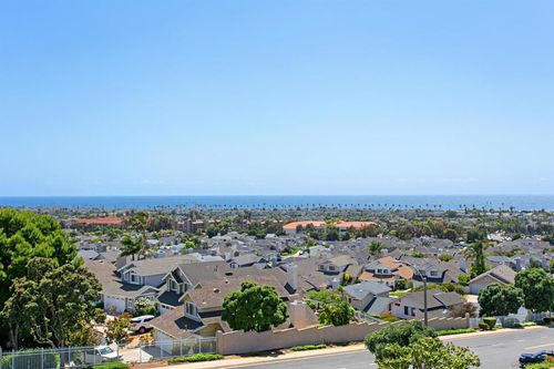 6783 Heath Ct, Carlsbad, CA, 92011-3318 | Card Image