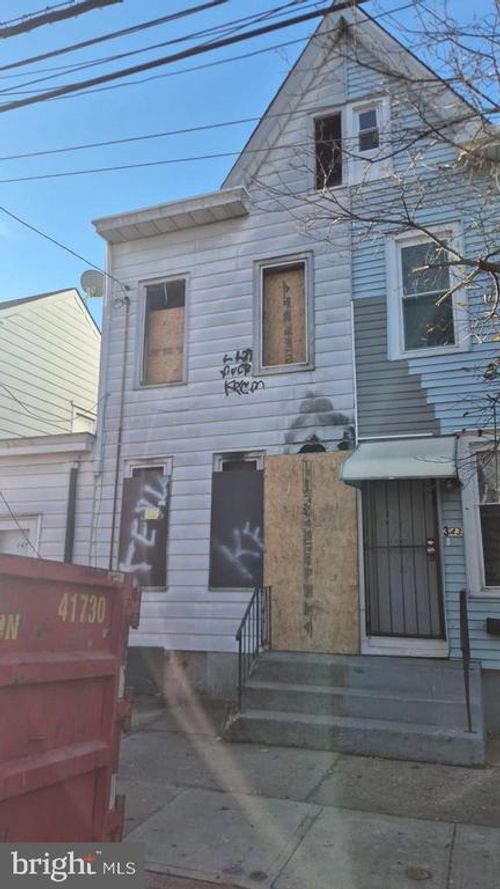 345 Genesee St, Trenton, NJ, 08611-1911 | Card Image