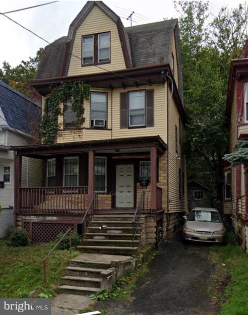 132 Maple Ave, Irvington, NJ, 07111-4217 | Card Image