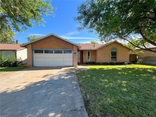 11516 Sandy Loam Trl, Austin, TX, 78750-1534 | Card Image