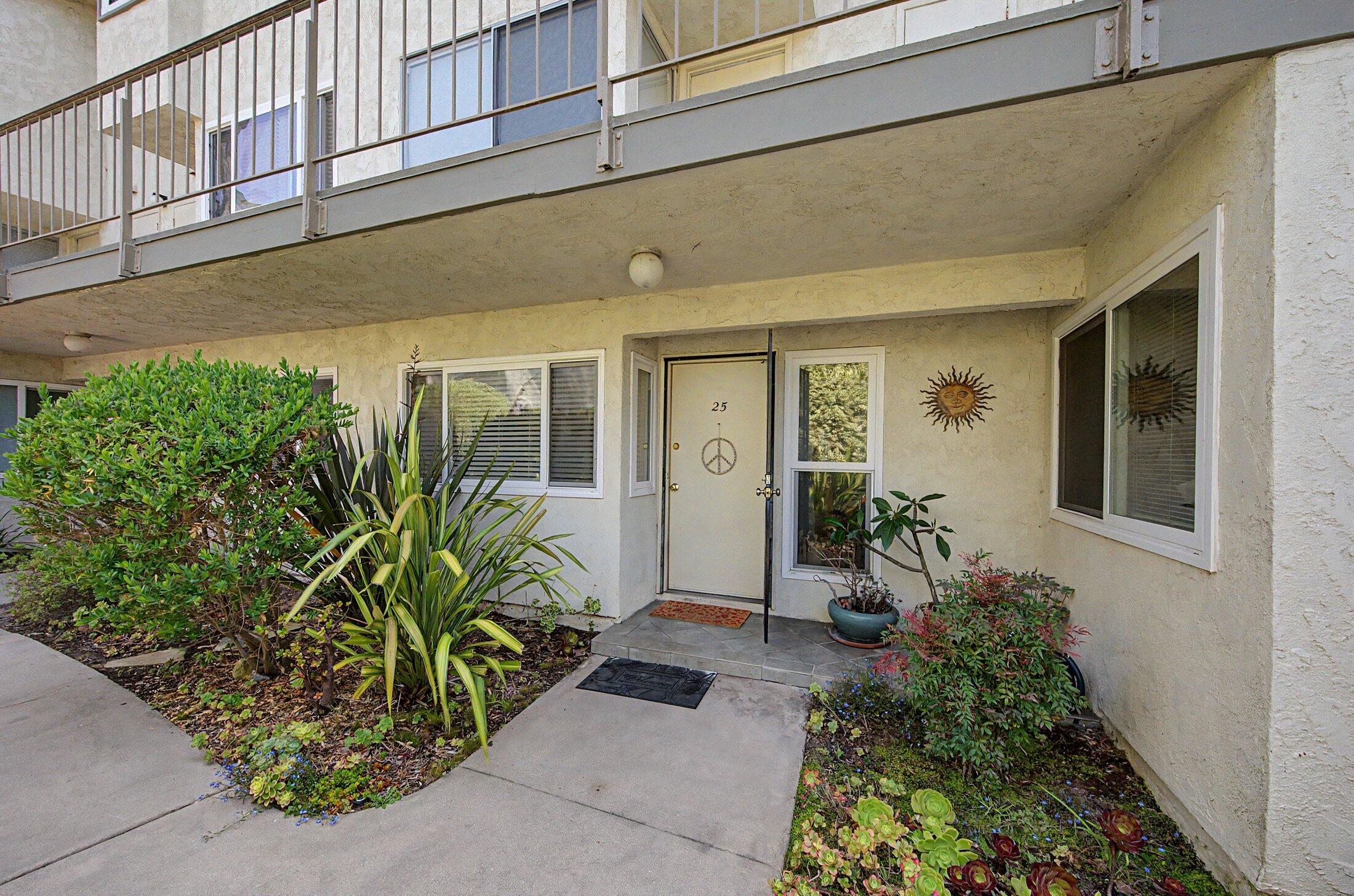Residential in CARPINTERIA 2