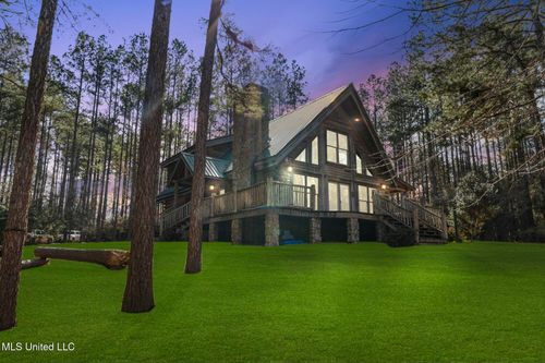 3181 Centerville Rd, Magnolia, MS, 39652-8802 | Card Image