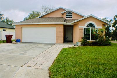 311 Sugar Creek Drive, House other with 3 bedrooms, 2 bathrooms and null parking in Plant City FL | Image 1