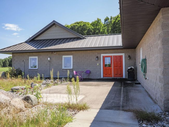 11425 Kerry Rd, House other with 1 bedrooms, 3 bathrooms and null parking in Brethren MI | Image 76