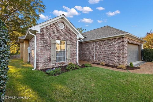 204 Rampart St, Ridgeland, MS, 39157-3564 | Card Image