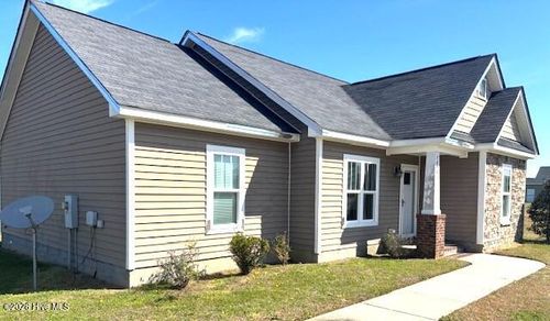 7806 Stone Castle Rd, Kenly, NC, 27542-9421 | Card Image