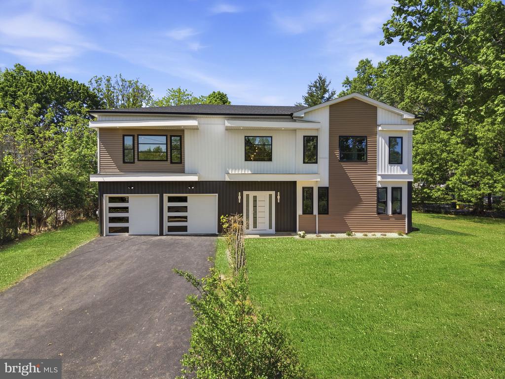 Residential in KENDALL PARK 3