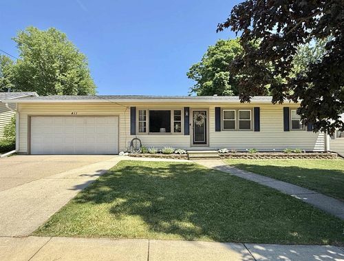 411 Westview Ave, Clinton, WI, 53525-9774 | Card Image
