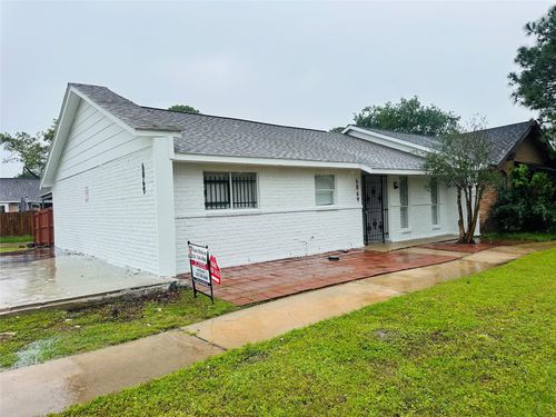 6869 Chasewood Dr, Missouri City, TX, 77489-2520 | Card Image
