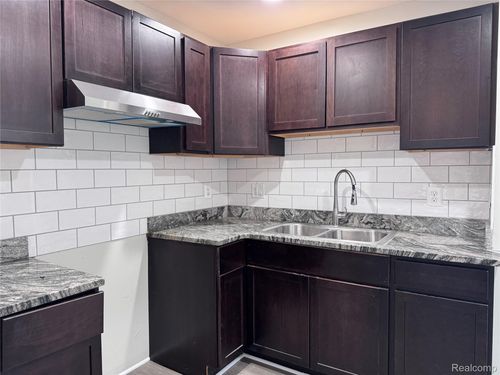 8700 W 7 Mile Rd, Detroit, MI, 48221-2044 | Card Image