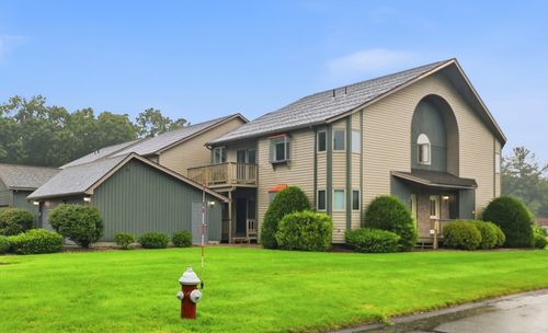 40-40 Pine Grove Dr, South Hadley, MA, 01075-2196 | Card Image