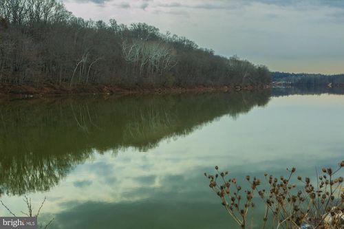 78-78 Americana Ln, HEDGESVILLE, WV, 25427 | Card Image