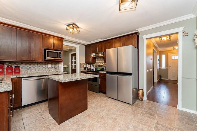 19519 115 A Ave, House other with 3 bedrooms, 3 bathrooms and 4 parking in Pitt Meadows BC | Image 9