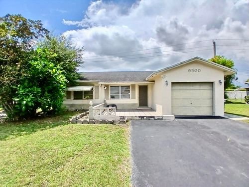 9500 Nw 70th St, Tamarac, FL, 33321-3003 | Card Image