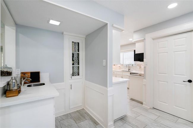 Coffee Bar, and pantry | Image 13