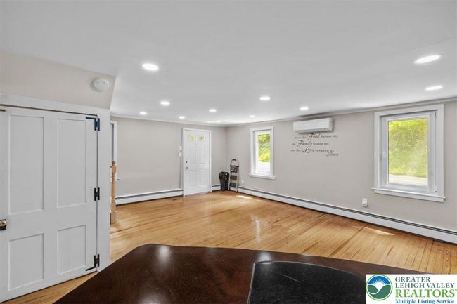 1553 Middle Rd, House other with 4 bedrooms, 5 bathrooms and null parking in Stroudsburg PA | Image 26