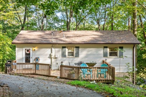 212 Cherry Bay Rd, Cadiz, KY, 42211-9306 | Card Image