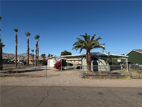 1001 Holly St, Bullhead City, AZ, 86442-7006 | Card Image