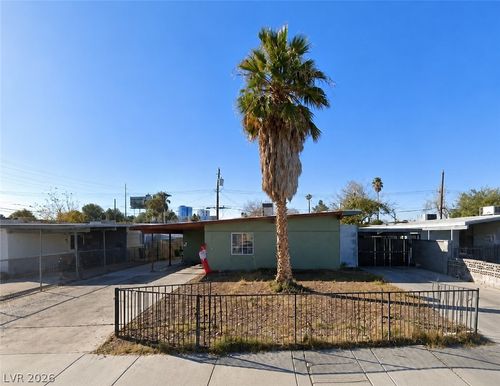 2400 Pardee Pl, Las Vegas, NV, 89104-3469 | Card Image