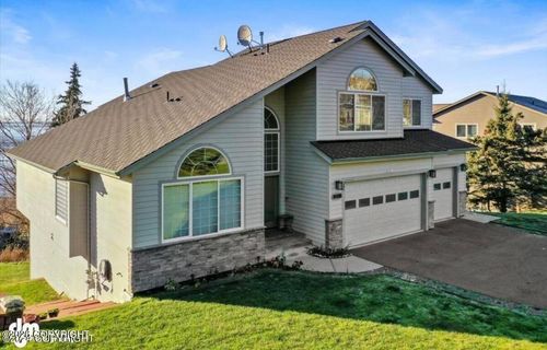 18896 Scenic Hill Cir, Anchorage, AK, 99516-6221 | Card Image