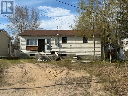 16 Pleasant Avenue, Happy Valley Goose Bay, NL, A0P1C0 | Card Image