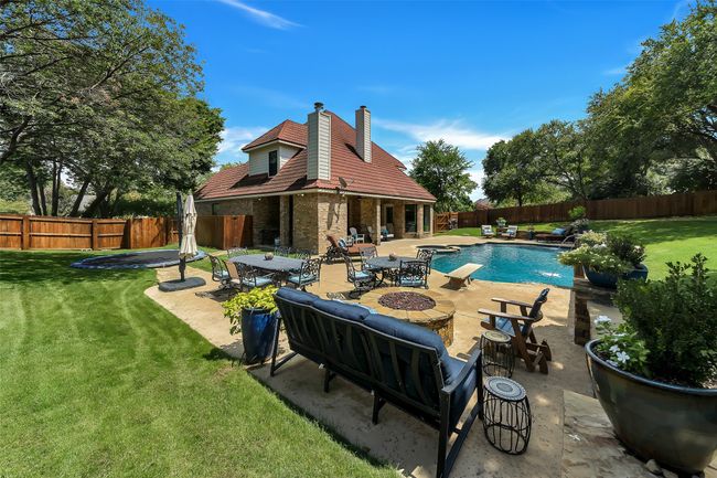 8917 Crest Wood Dr, House other with 4 bedrooms, 4 bathrooms and null parking in Fort Worth TX | Image 25